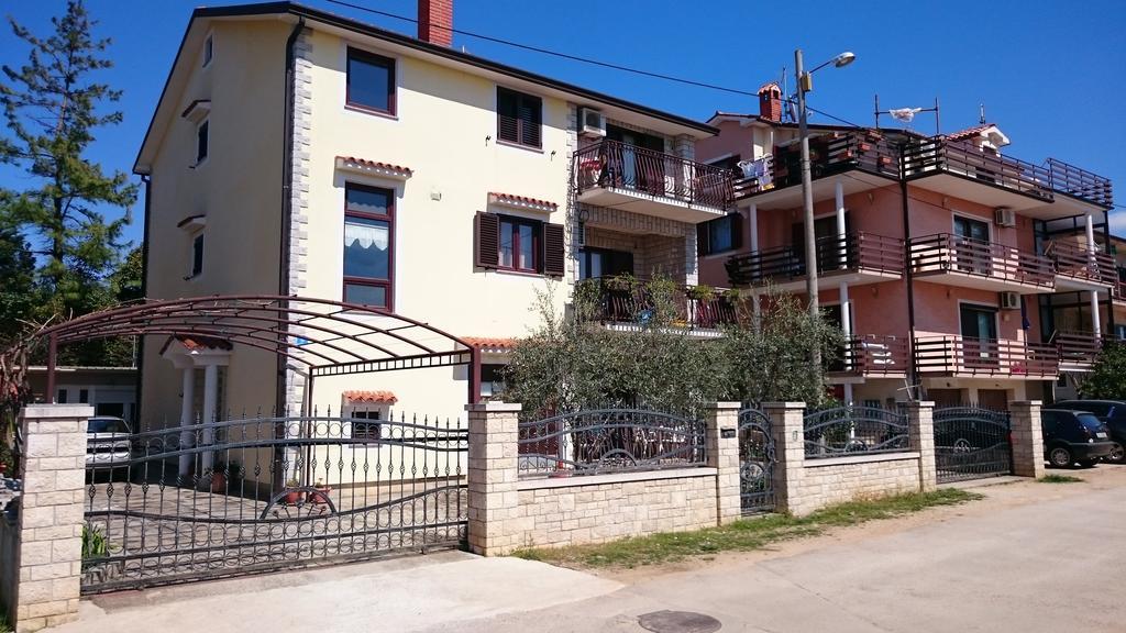 Apartments Ruza Umag Exterior foto
