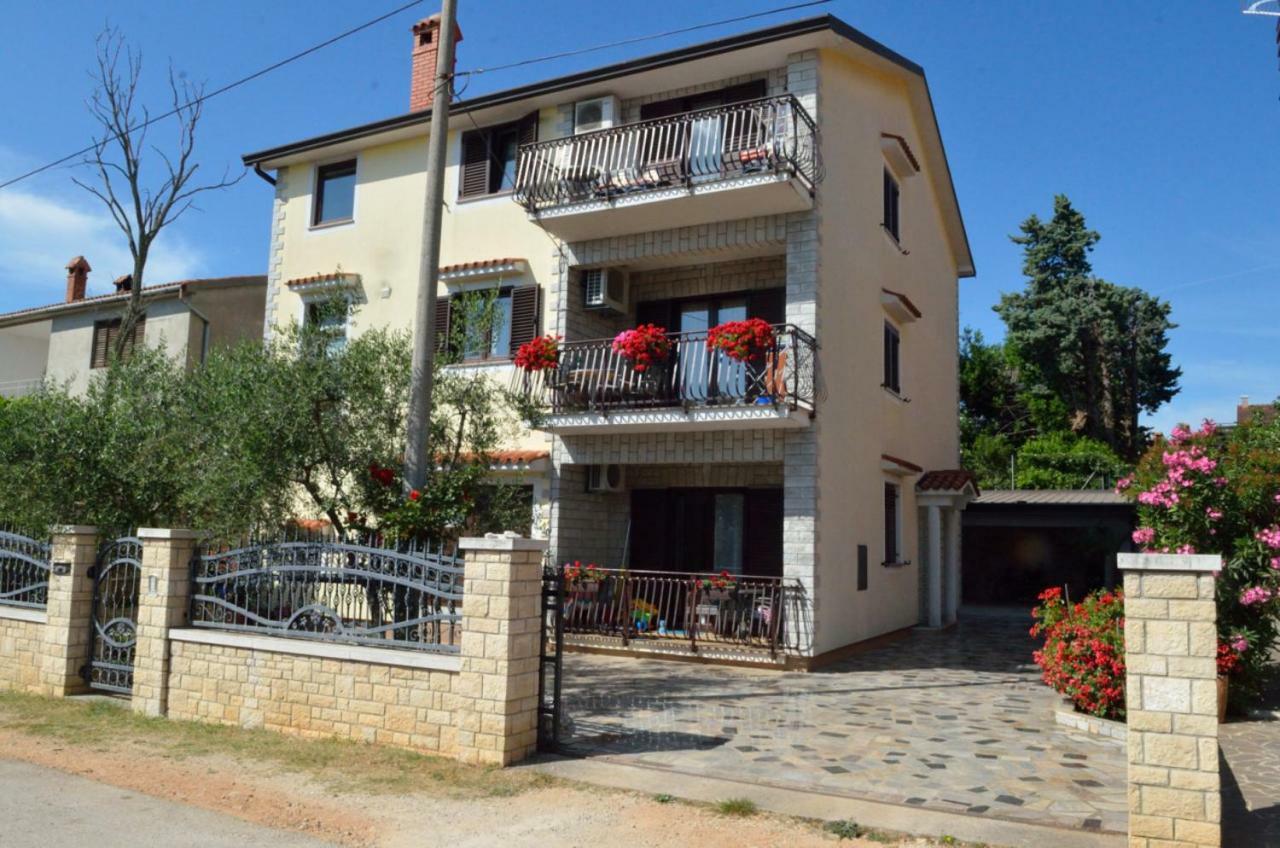 Apartments Ruza Umag Exterior foto