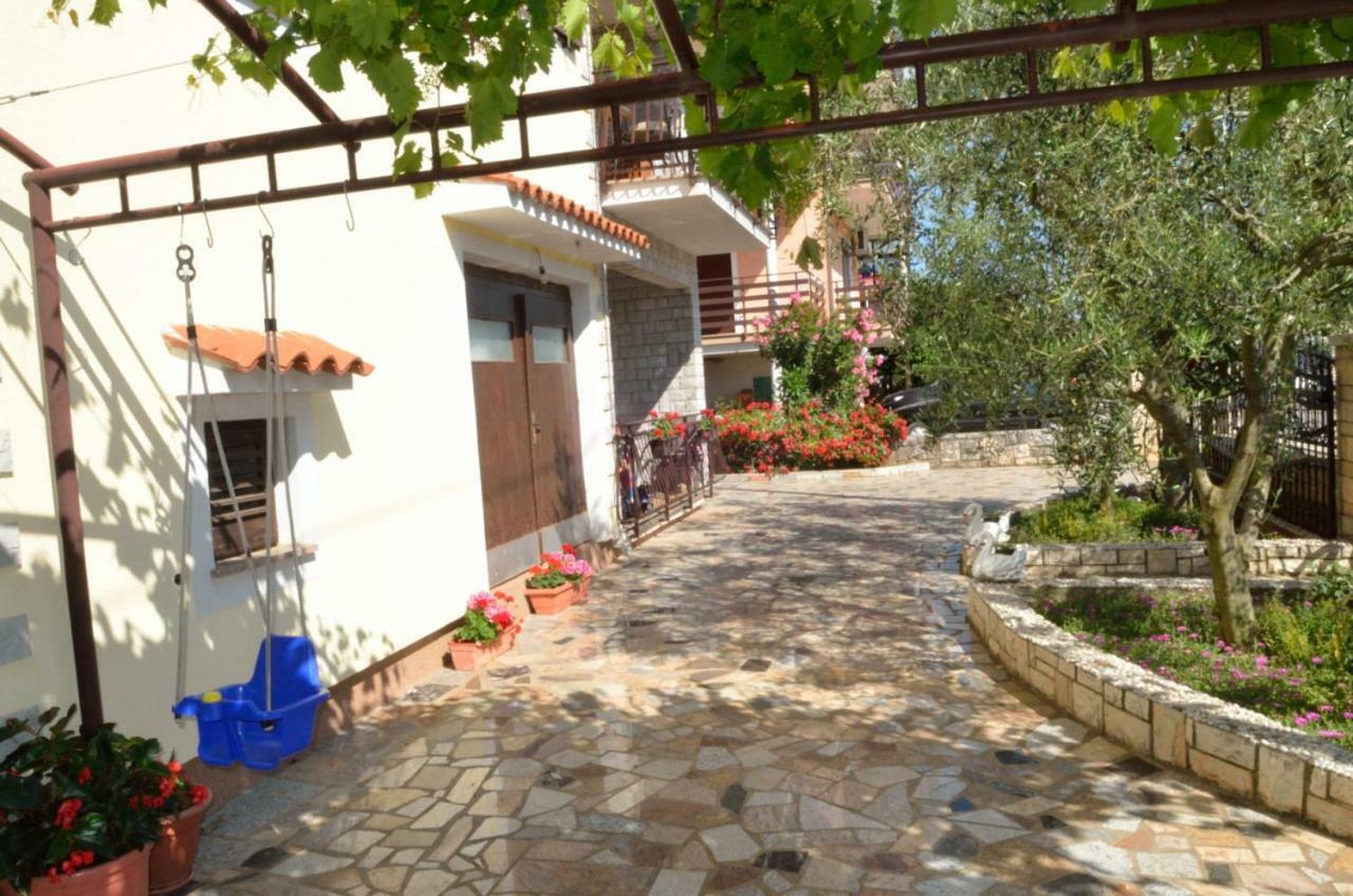 Apartments Ruza Umag Exterior foto